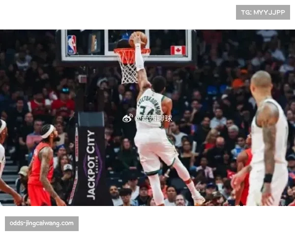 雄鹿字母哥强化内线打法 禁区得分创生涯新高